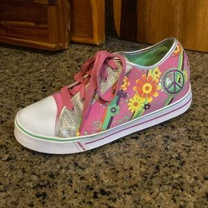 Heelys girls pink sneakers size youth 6